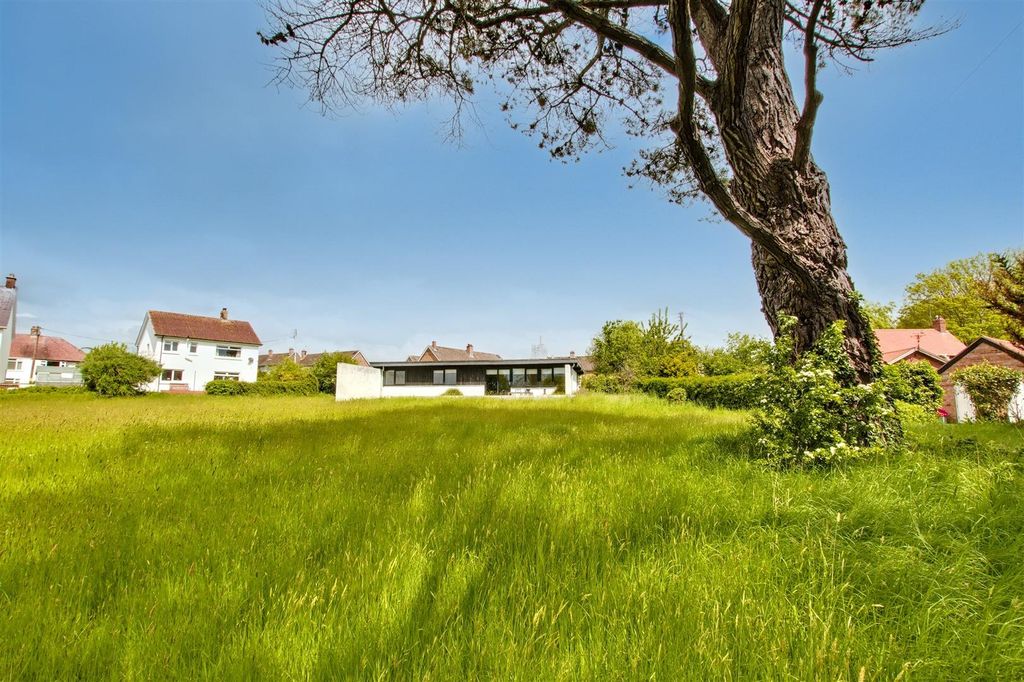 Property photo 1 of 33 Front