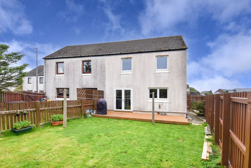 Property photo 3 of 35