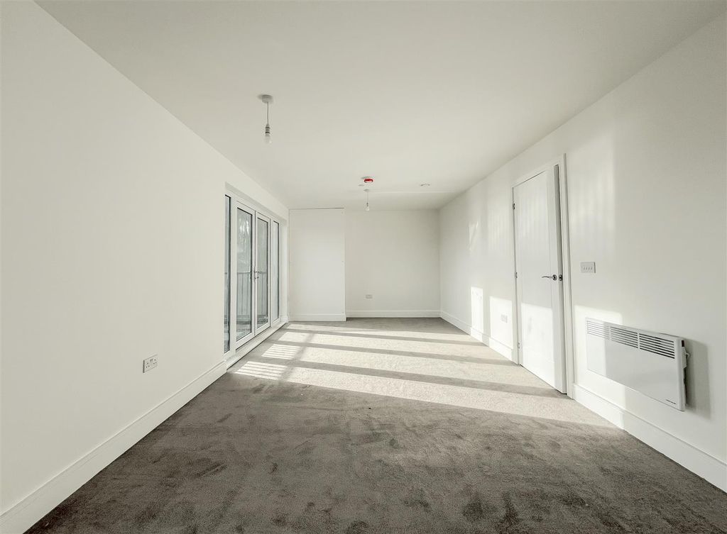 Property photo 2 of 12 Living Room