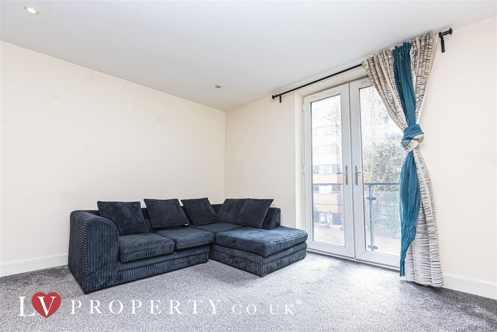 Property photo 3 of 16 5.Jpg