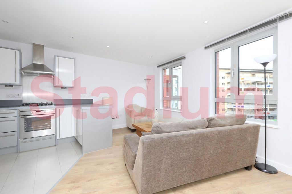 Property photo 3 of 13 Reception