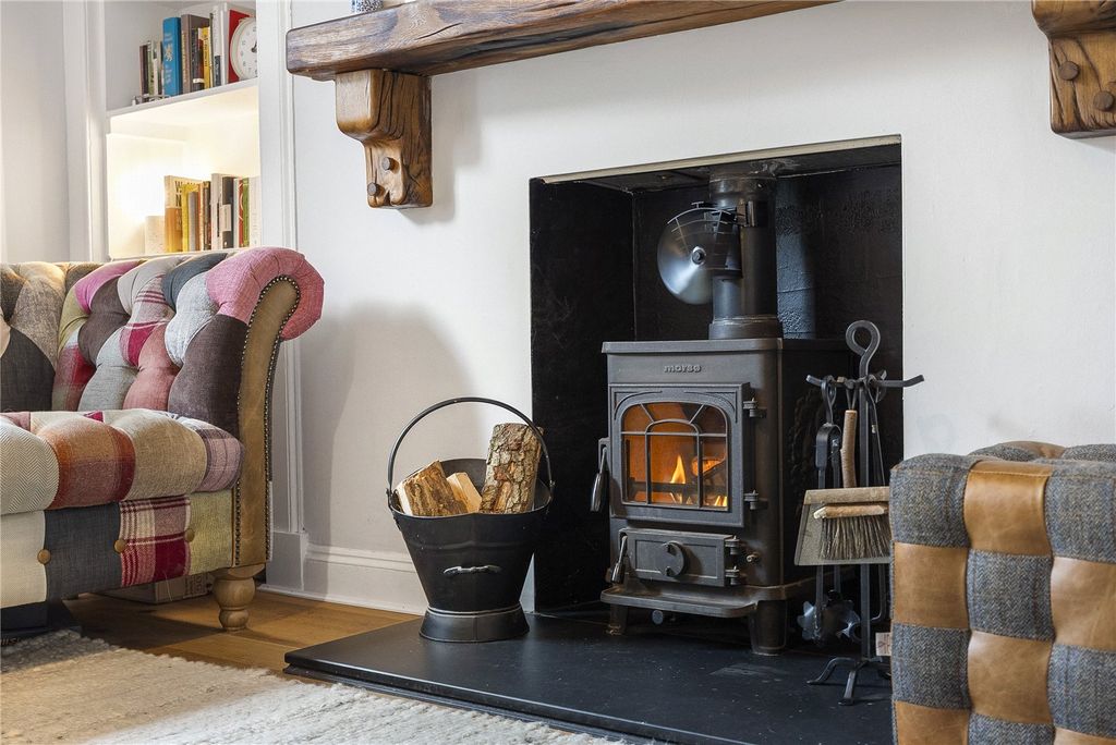 Property photo 2 of 31 7 Douglas Terrace