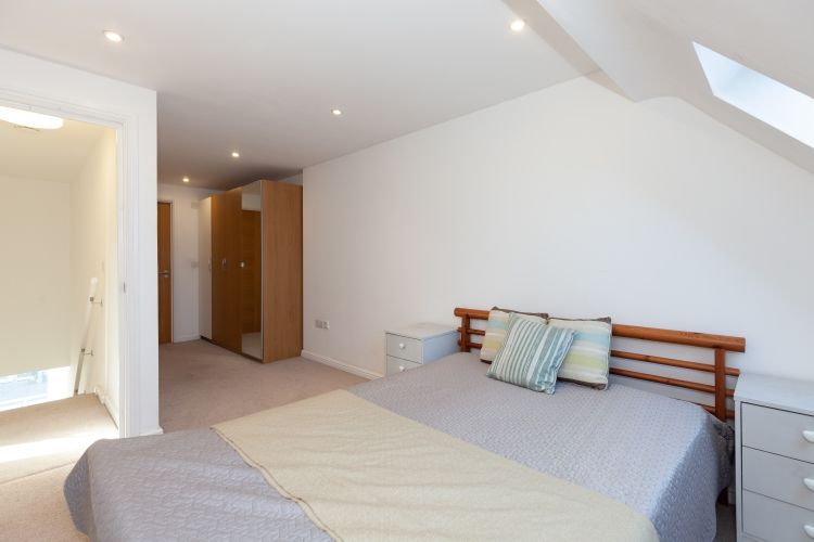 Property photo 3 of 8 213788