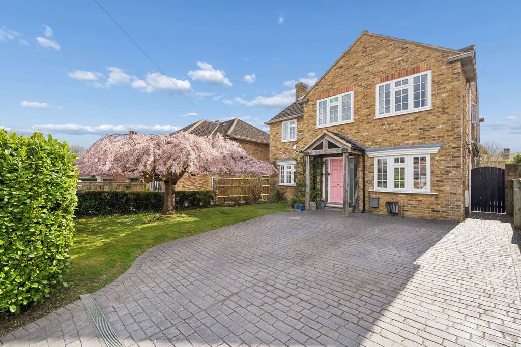 Property photo 1 of 18
