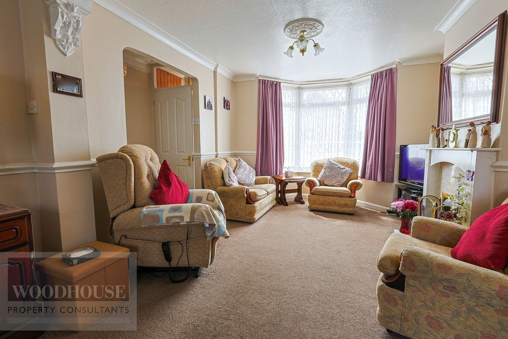 Property photo 3 of 29