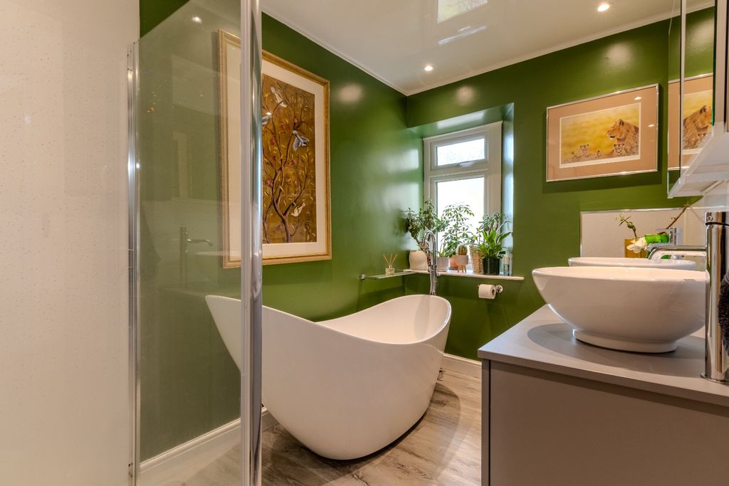 Property photo 1 of 13 5189761
