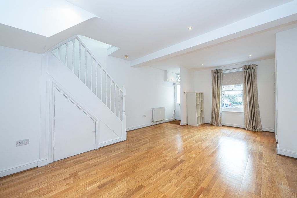 Property photo 3 of 20 4672136