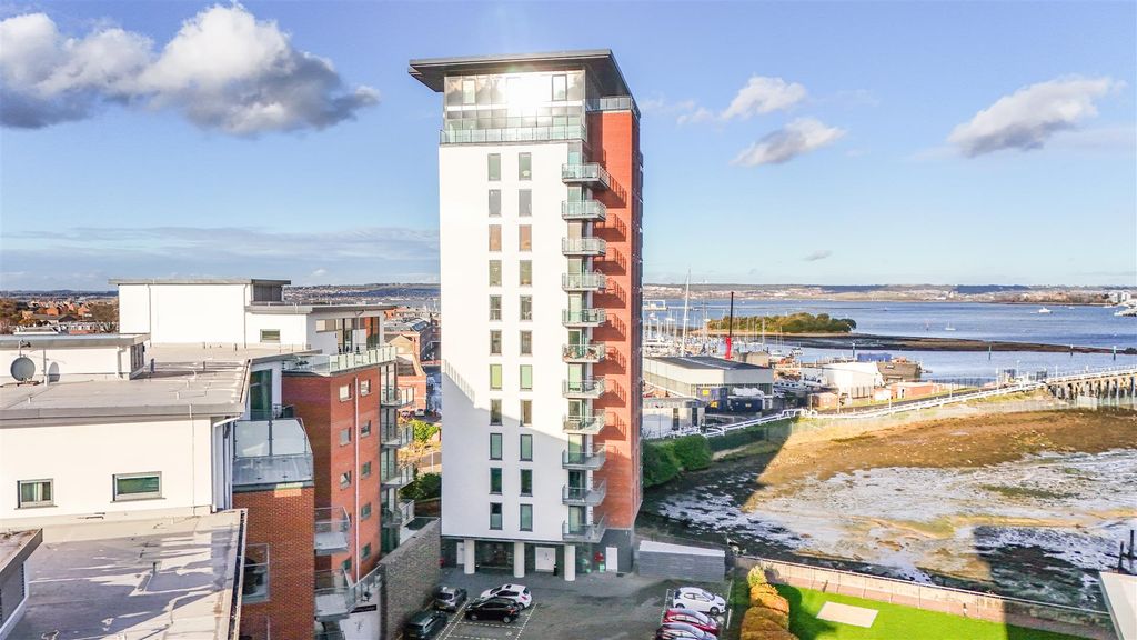 Property photo 2 of 23 Exterior