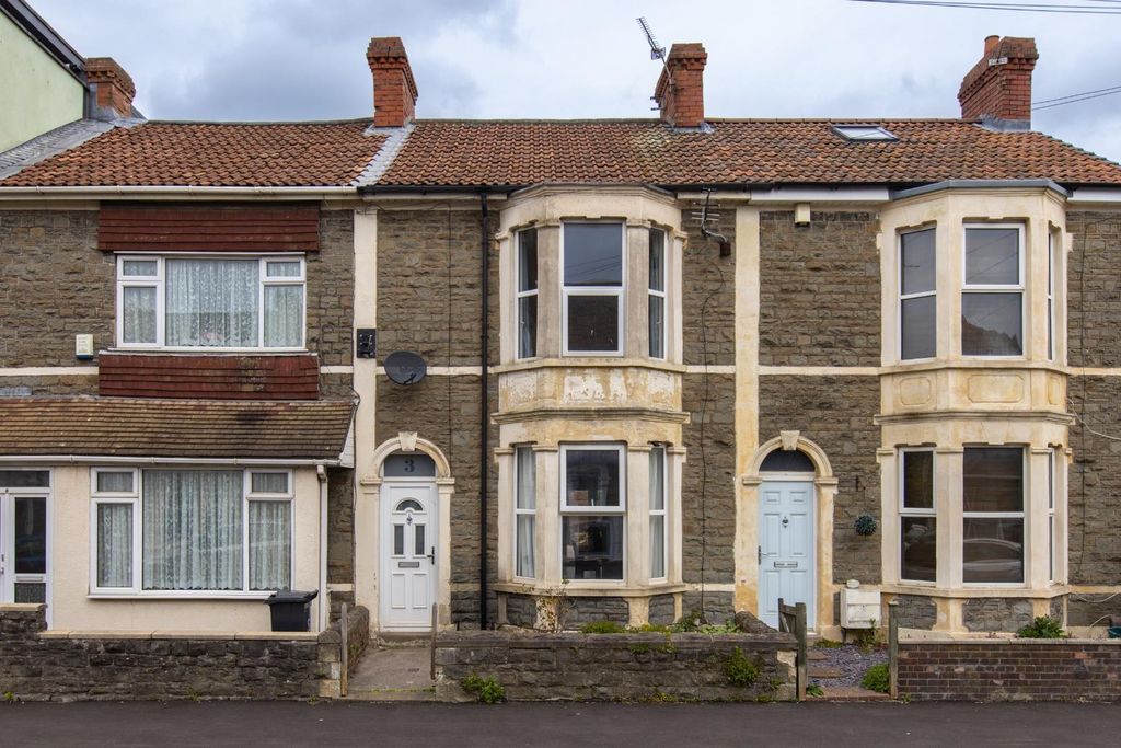 Property photo 2 of 26 3 Cecil Road, Bs15-36.Jpg