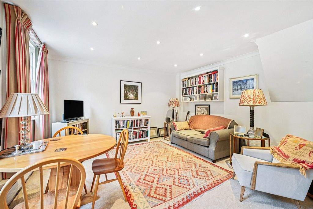 Property photo 3 of 11 Reception Room