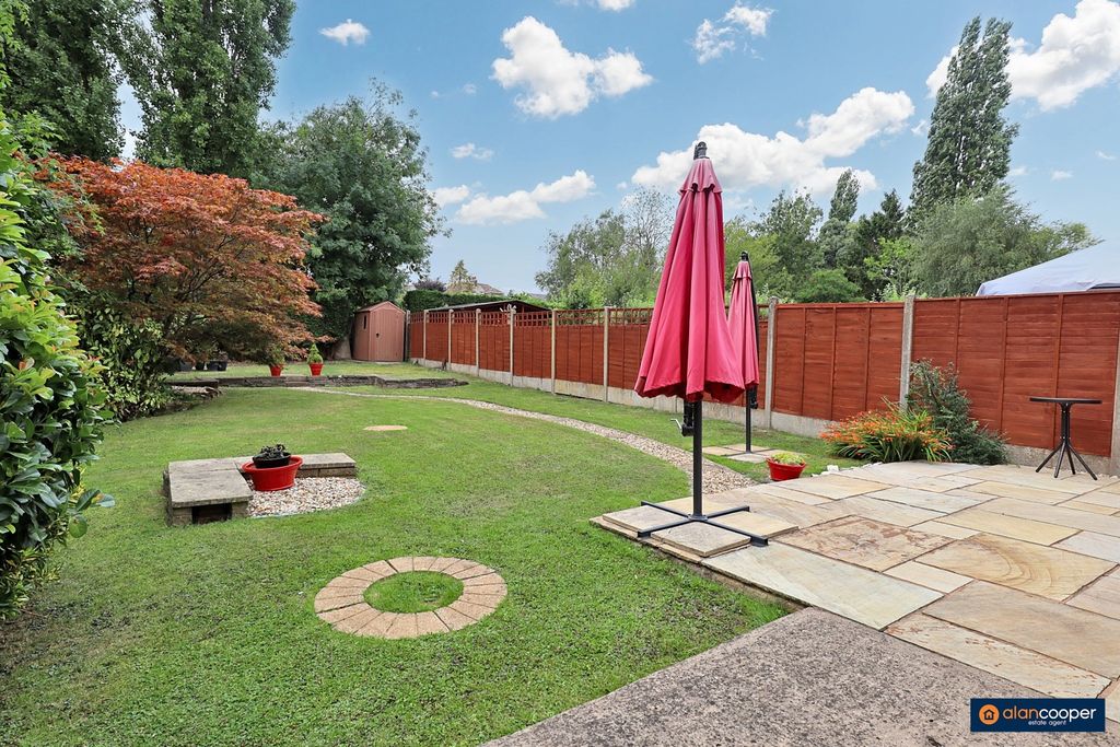 Property photo 2 of 27 4427402