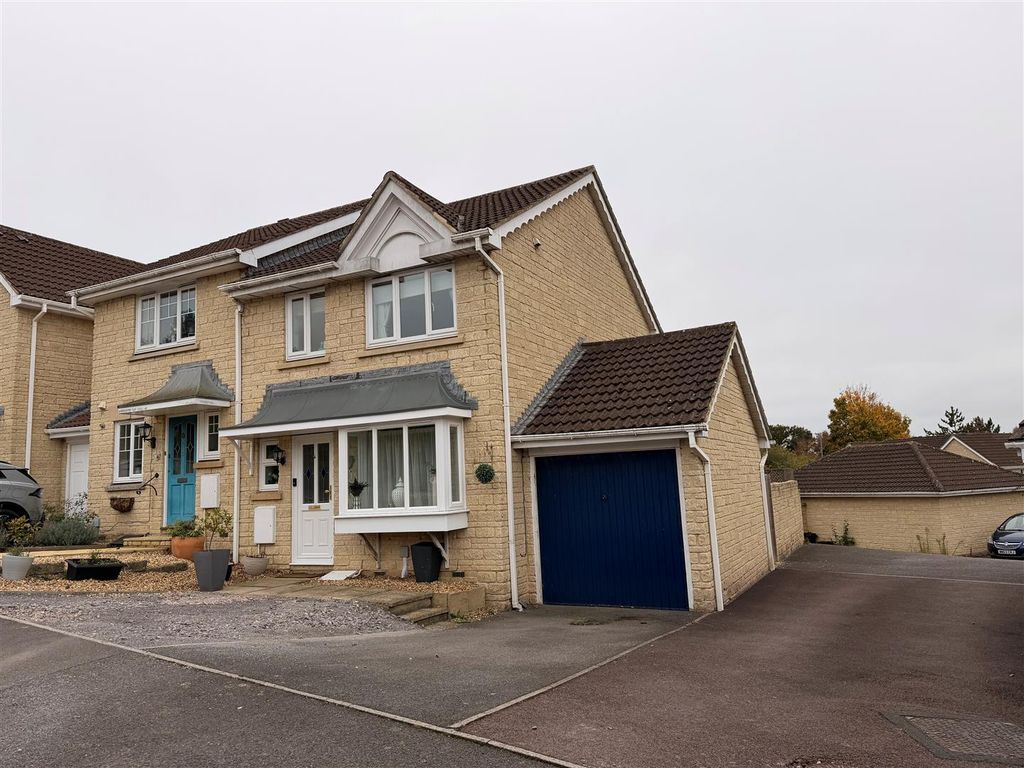 Property photo 1 of 14 Front.Jpg