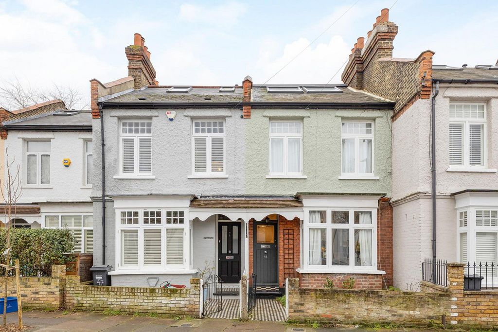 Property photo 1 of 15