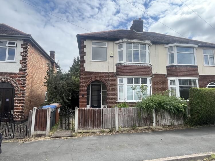 Property photo 1 of 11 Rosemary Way, Hinckley (Sdl Auction)