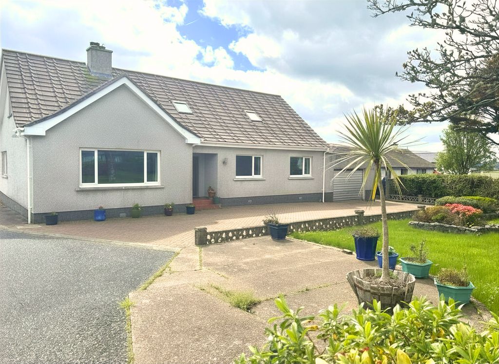 Property photo 2 of 32 15 Tong