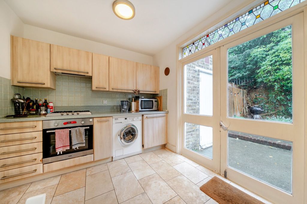 Property photo 3 of 15 Picture No. 31