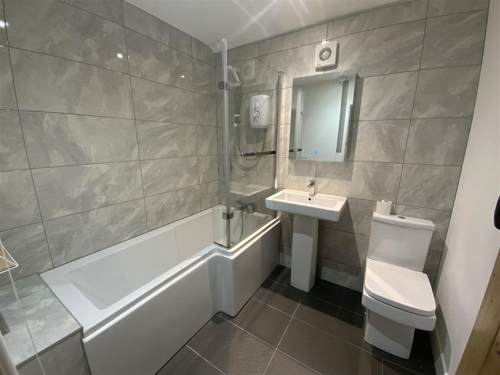 Additional image 11 of 3 bed property to rentGarneddwen Lane, Lixwm, Holywell CH8
