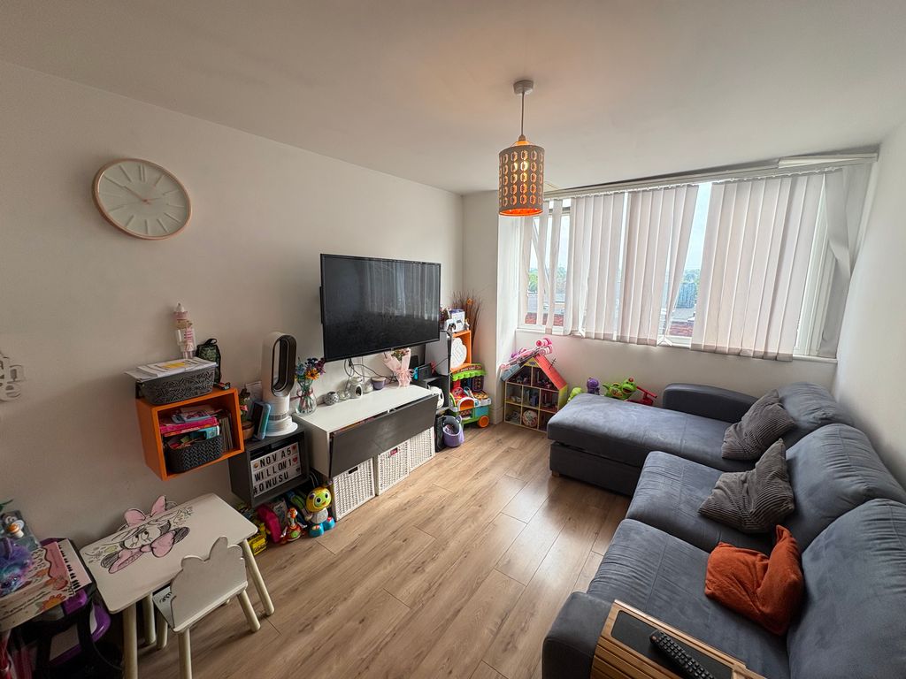 Property photo 3 of 7 Image