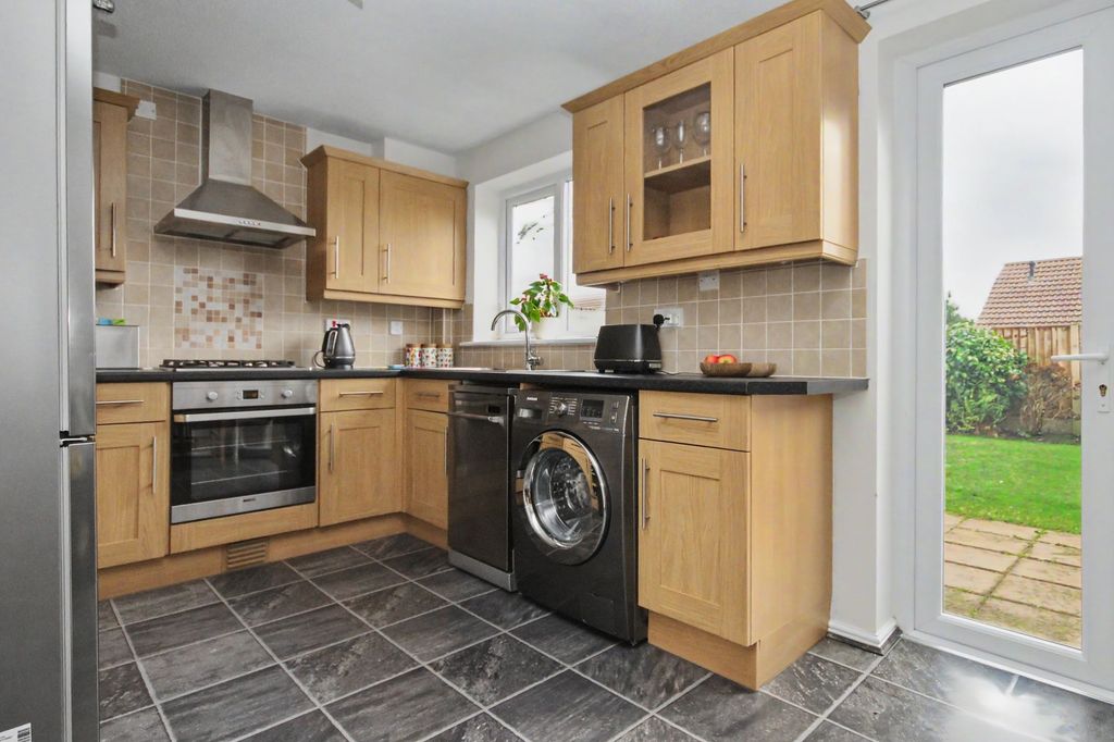 Property photo 2 of 14