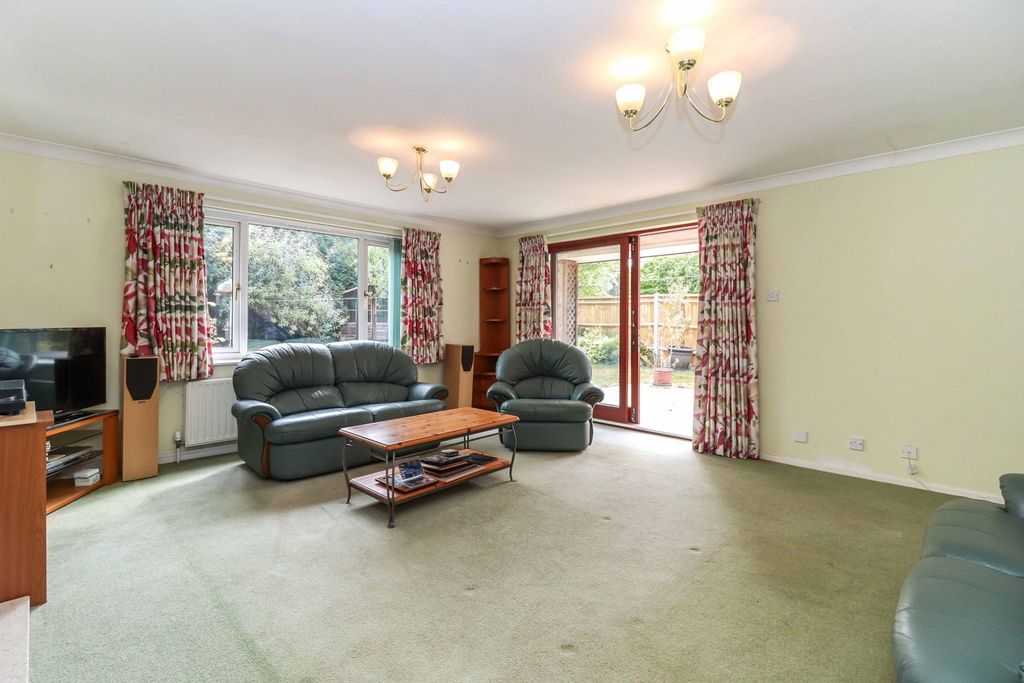 Property photo 3 of 17