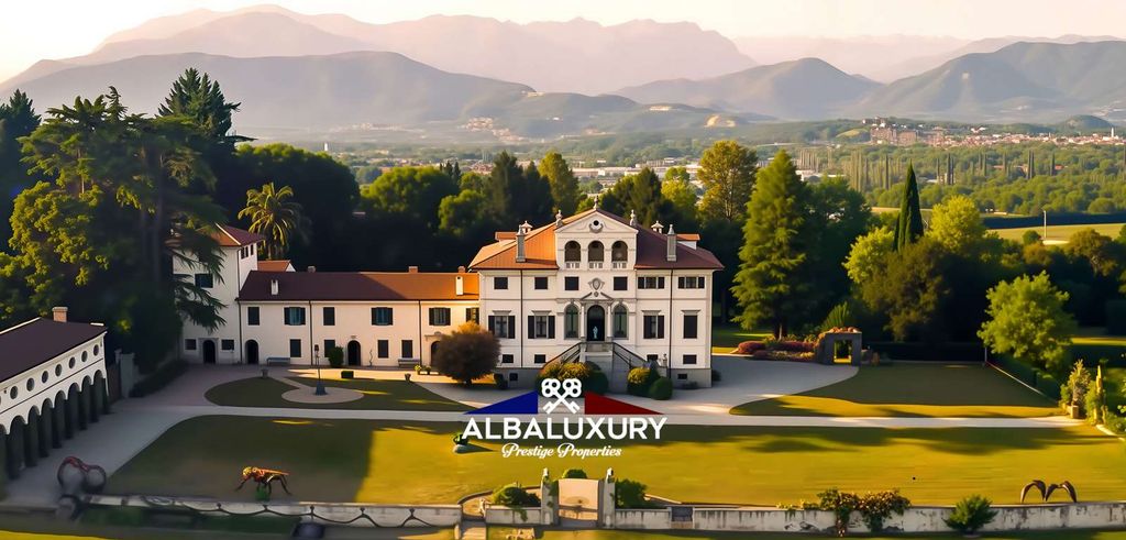 Property photo 2 of 36