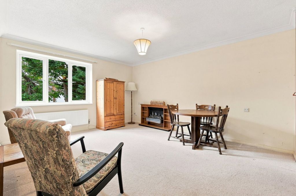 Property photo 3 of 18