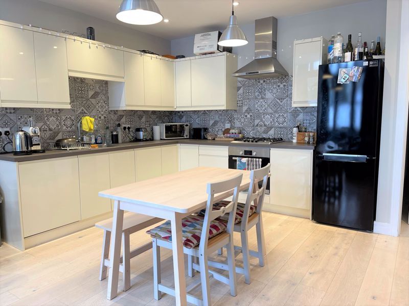 Property photo 2 of 10 Photo 10