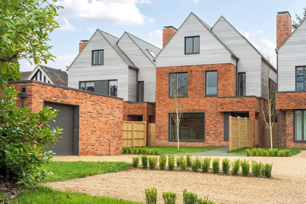 Property photo 1 of 13