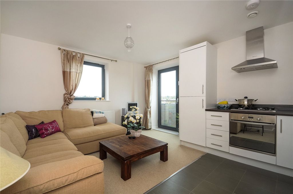 Property photo 2 of 9 Reception Room