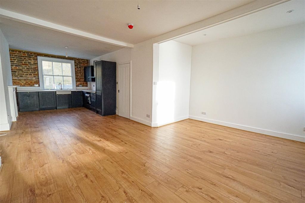 Property photo 3 of 15 Dsc03389.Jpg