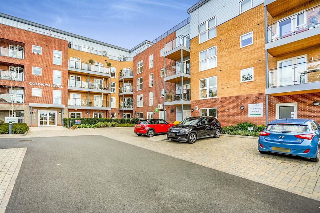 Property photo 1 of 13 B398De41-991F-Ec11-B6E6-000d3Ad67287.Jpg