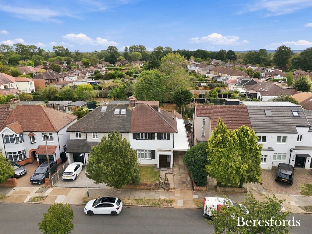 Property photo 1 of 31 Picture No. 07