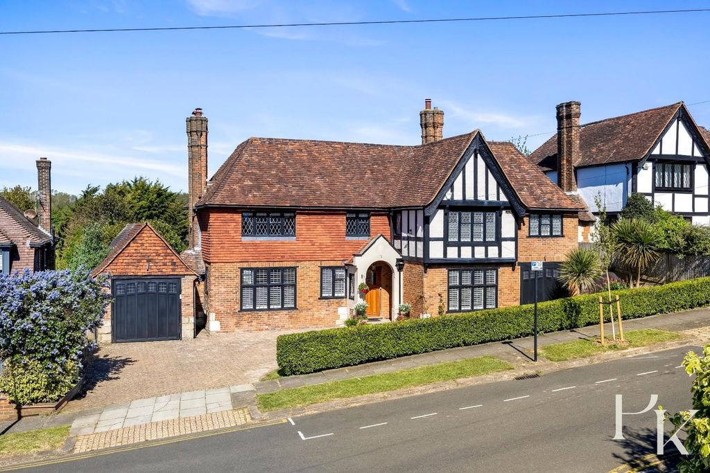 Property photo 1 of 53