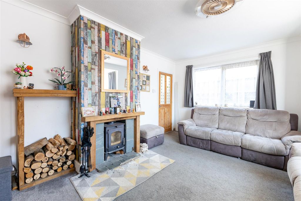 Property photo 3 of 17 Untitled-2594.Jpg