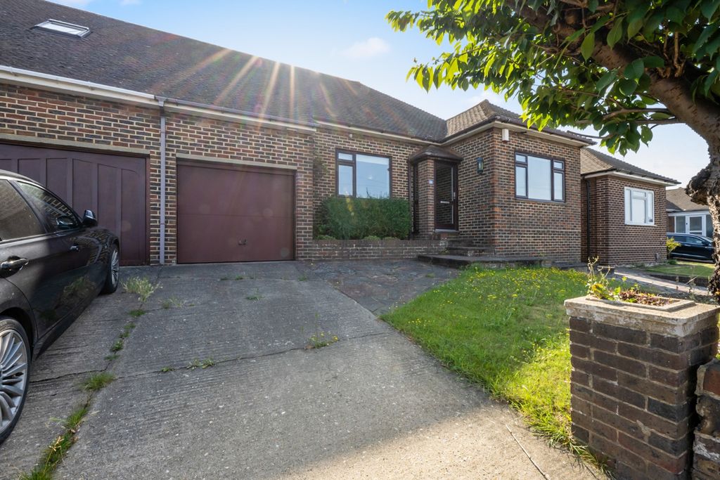 Property photo 2 of 26 5289181