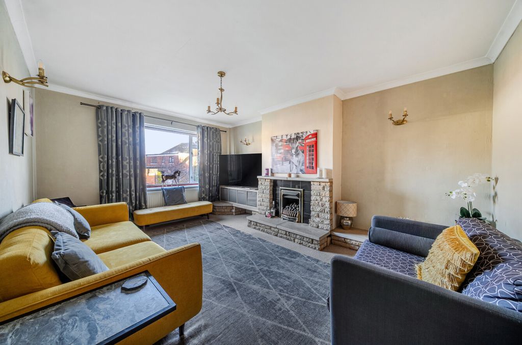 Property photo 2 of 23 1387099-11-6932B1...