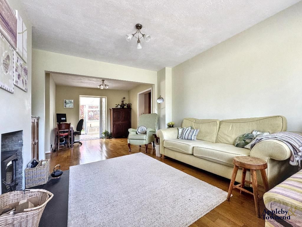 Property photo 3 of 26