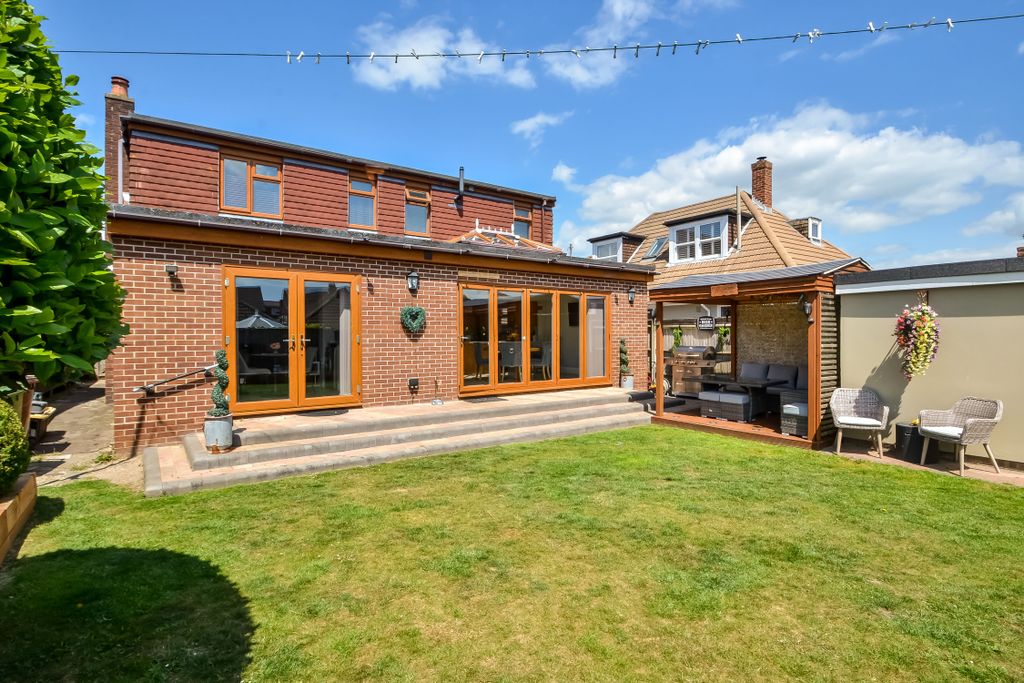 Property photo 1 of 15 Dsc_7303