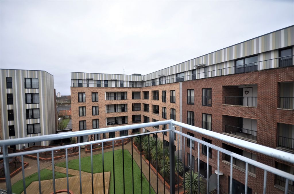 Property photo 3 of 11 Gallery