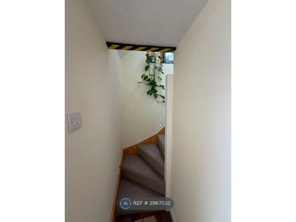 Property photo 3 of 10 Entrance To The Upper Bedroom