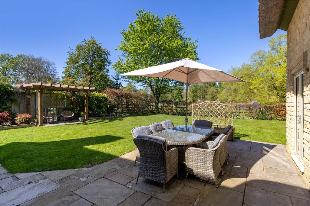 Property photo 3 of 21 Garden Terrace