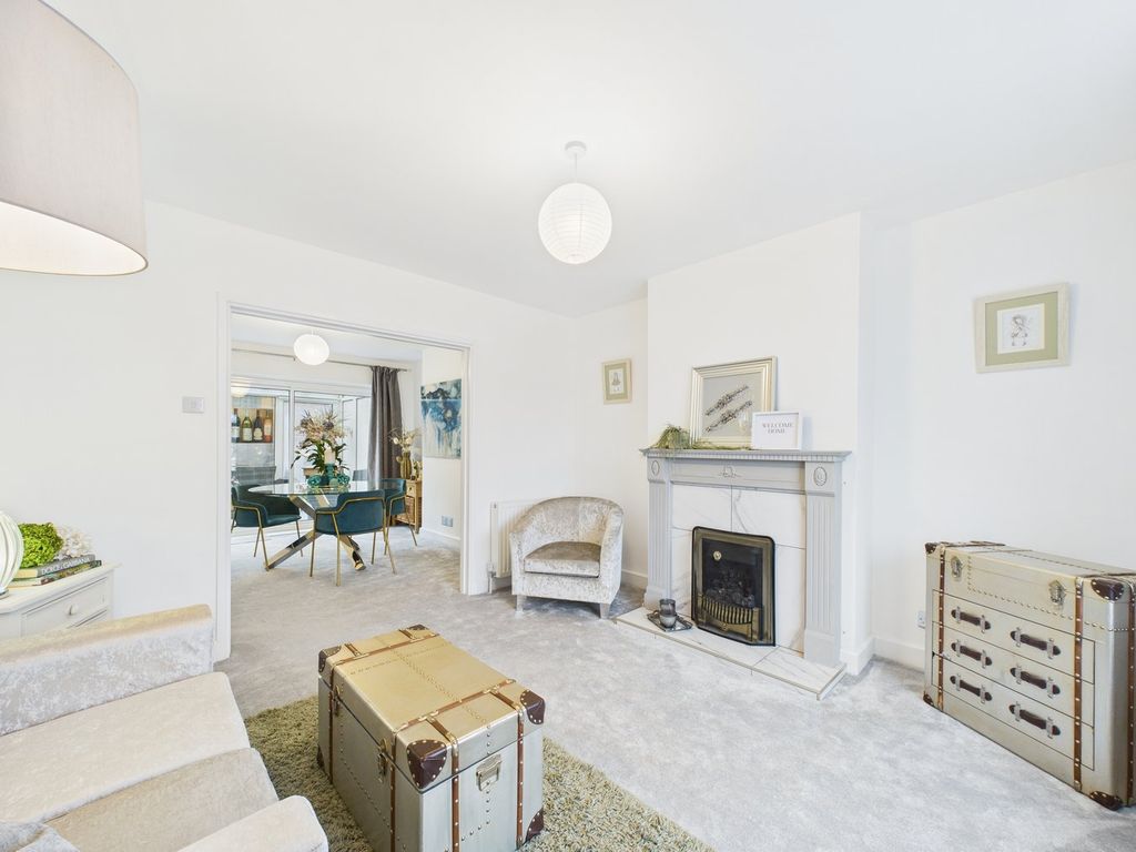 Property photo 2 of 24