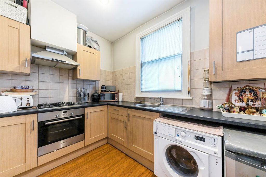 Property photo 3 of 5