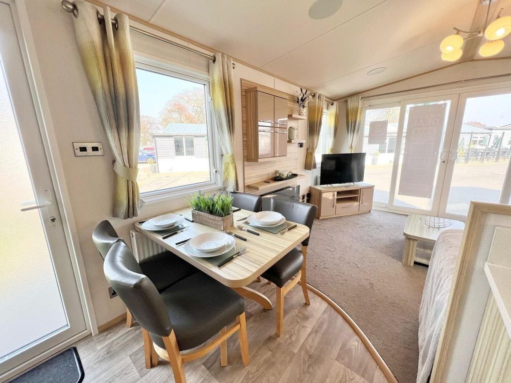 Property photo 3 of 6