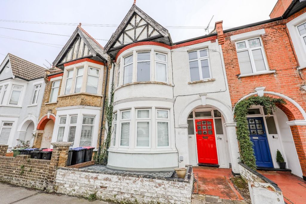 Property photo 3 of 13