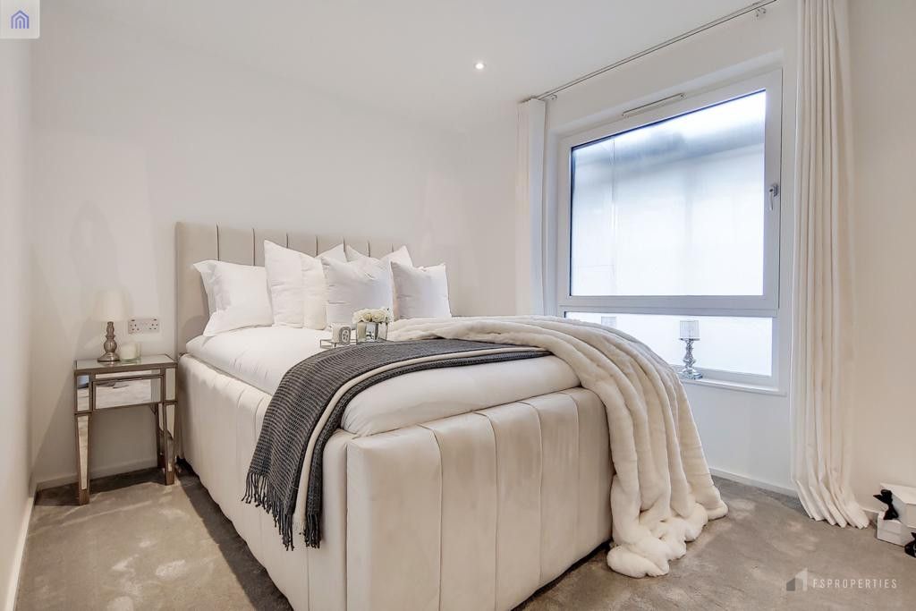 Property photo 3 of 35