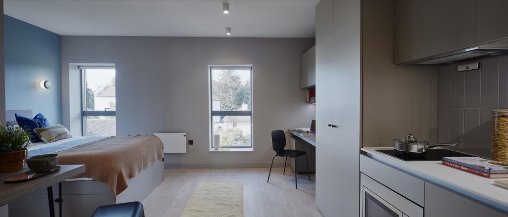 Property photo 2 of 13