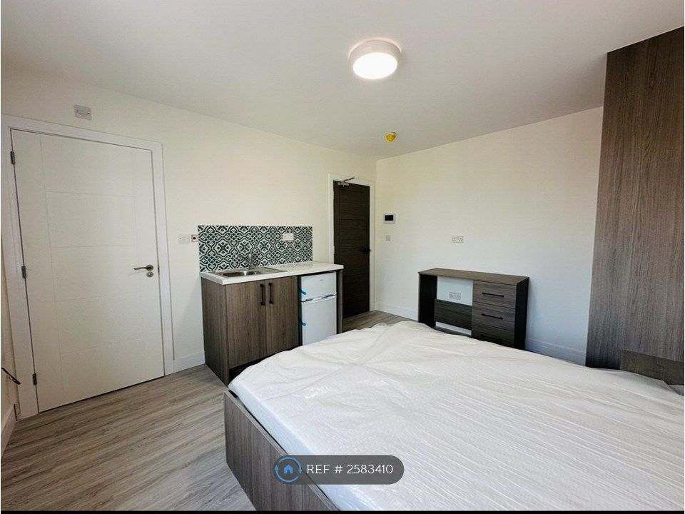 Property photo 1 of 3