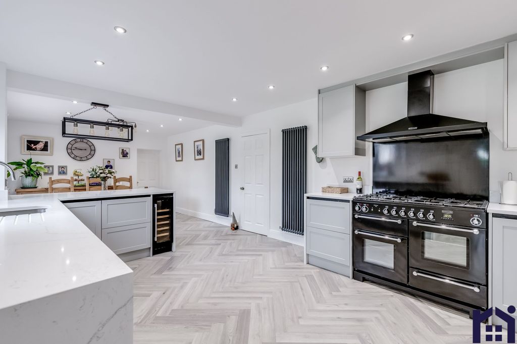 Property photo 3 of 49 Heart Of The Home