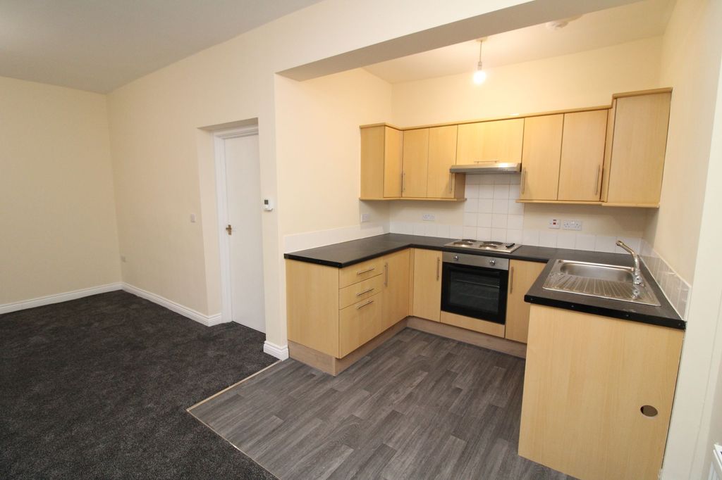 Property photo 2 of 13 Kitchen